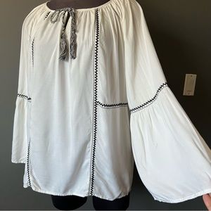 Karen Kane Flowy Tassel Boho Cream Incredibly Soft
Blouse -XL